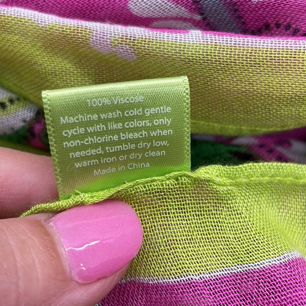 Vera Bradley oblong scarf - Picture 4 of 9